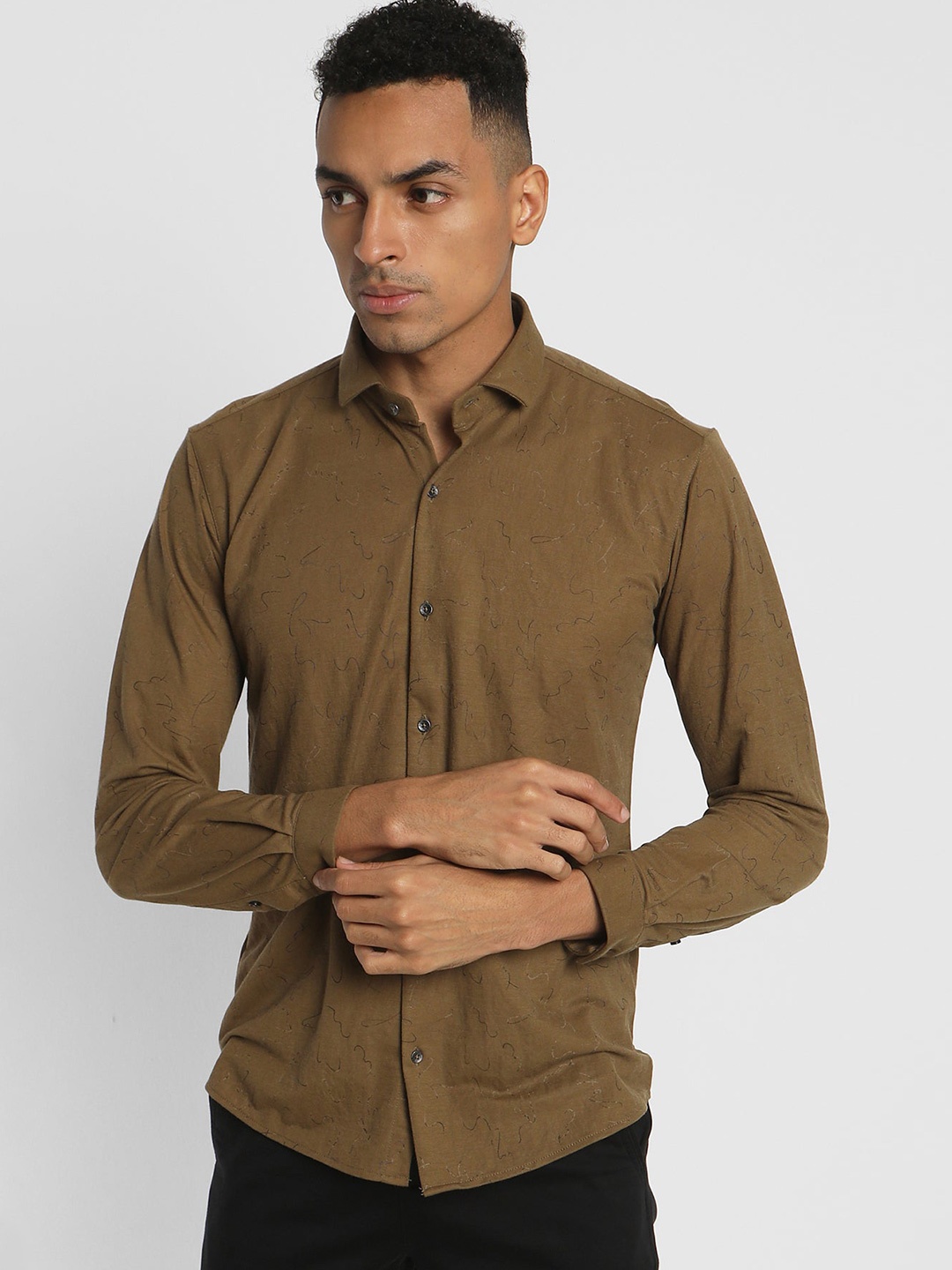 

Stori Spread Collar Slim Fit Cotton Casual Shirt, Olive