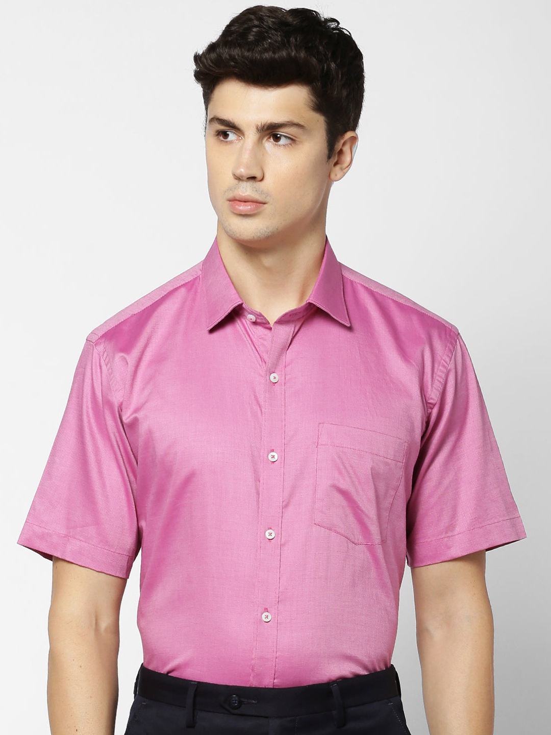 

Stori Spread Collar Short Sleeves Slim Fit Cotton Formal Shirt, Pink