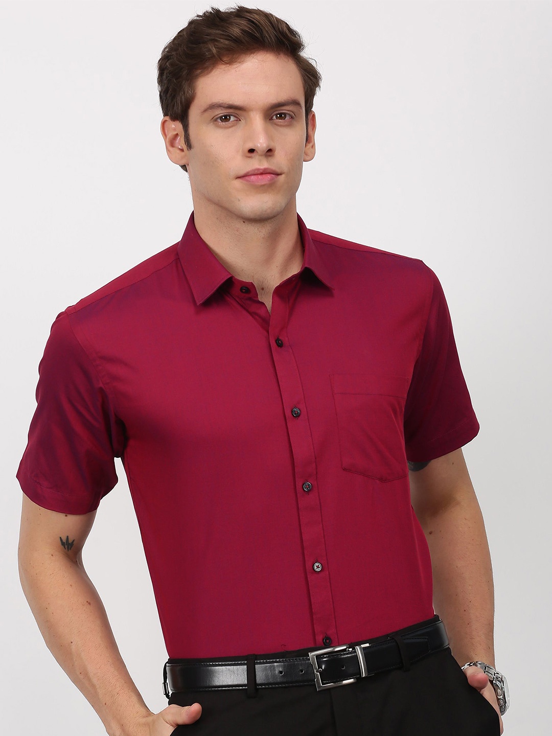 

Stori Men Slim Fit Opaque Formal Shirt, Red
