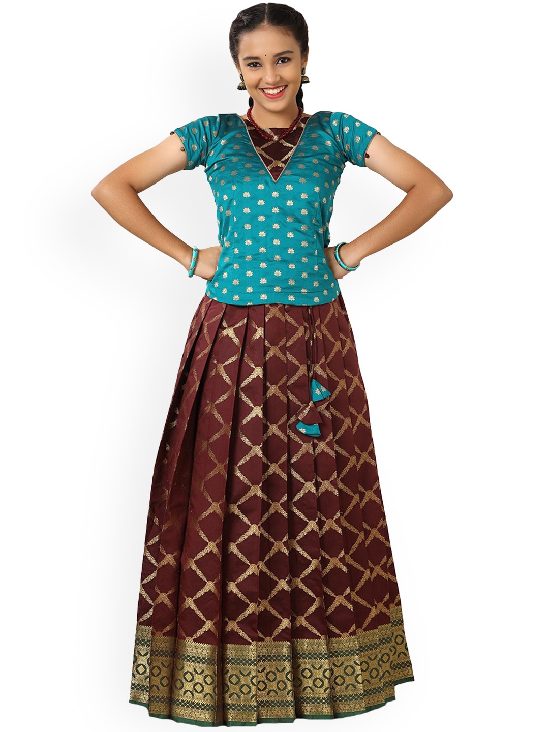 

SHIVANGI clothing Girls Woven-Design Lehenga Choli, Maroon