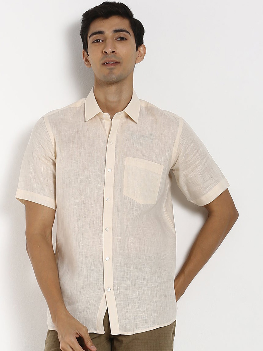 

Stori Spread Collar Short Sleeves Slim Fit Formal Shirt, Cream