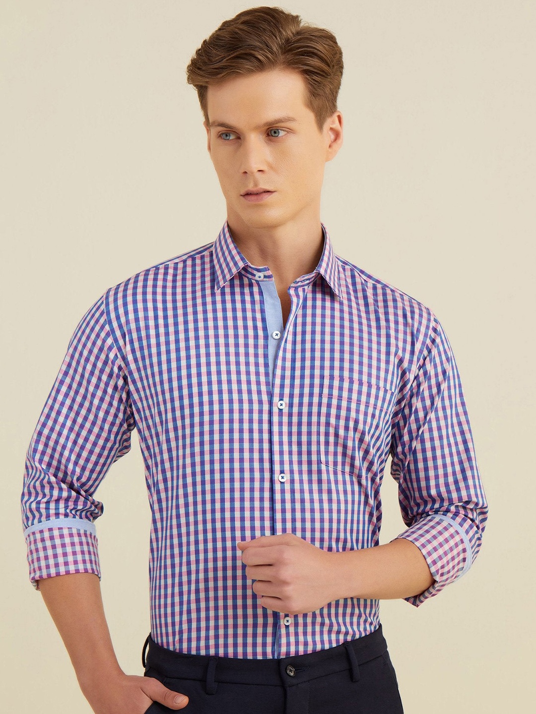 

Stori Men Slim Fit Gingham Checks Opaque Checked Casual Shirt, Pink