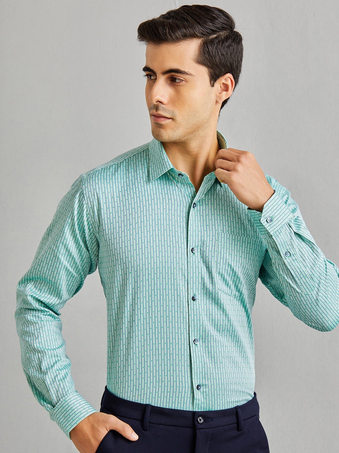 

Stori Striped Spread Collar Slim Fit Pure Cotton Formal Shirt, Green