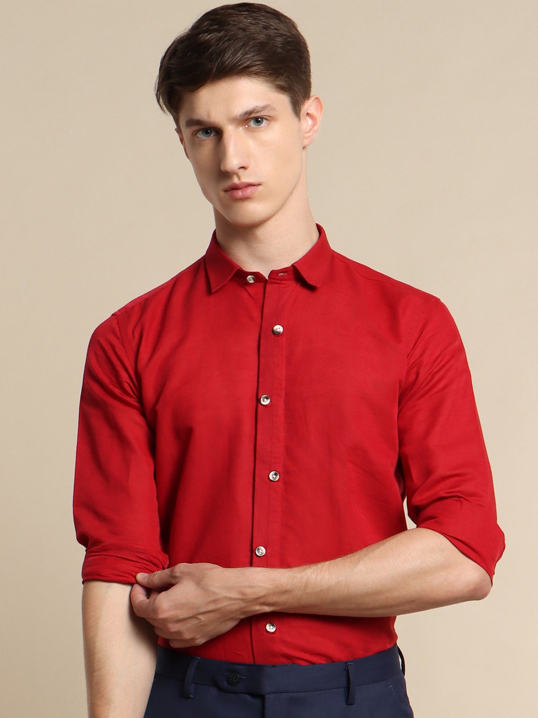 

Stori Spread Collar long Sleeves Slim Fit Cotton Casual Shirt, Red