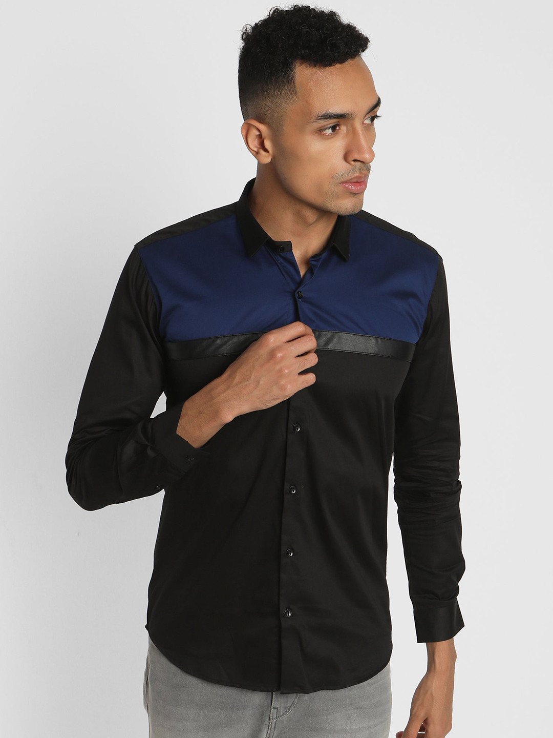 

Stori Colourblocked Slim Fit Pure Cotton Party Shirt, Black