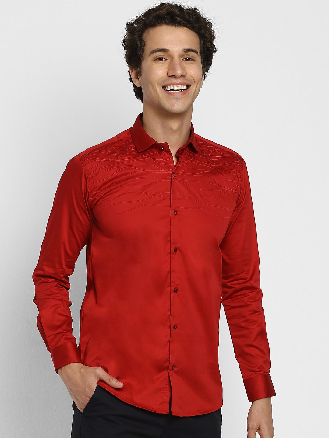 

Stori Slim Fit Self Design Cotton Party Shirt, Red