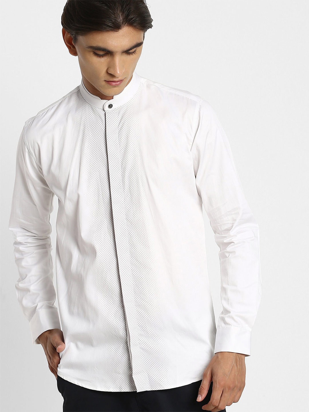 

Stori Mandarin Collar Slim Fit Cotton Shirt, White