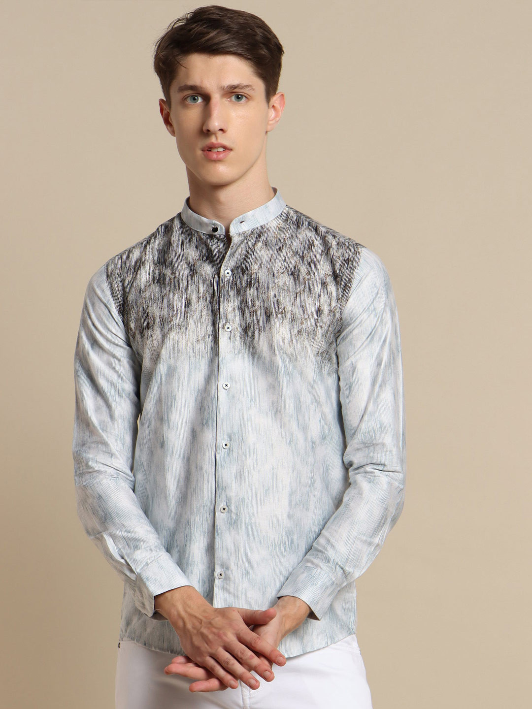 

Stori Mandarin Collar Long Sleeves Slim Fit Cotton Abstract Printed Party Shirt, Grey