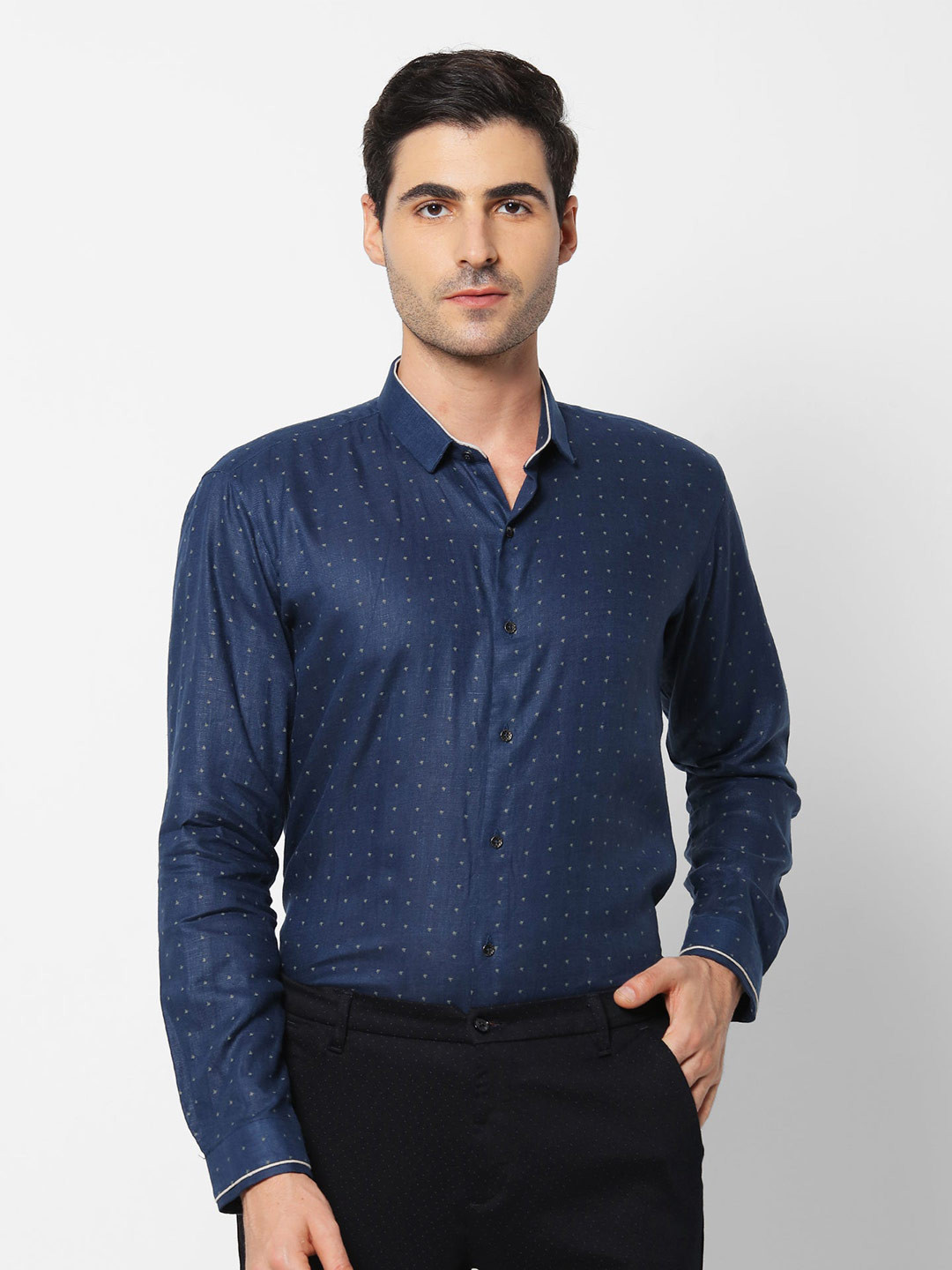 

Stori Polka-Dot Printed Slim Fit Pure Linen Party Shirt, Navy blue
