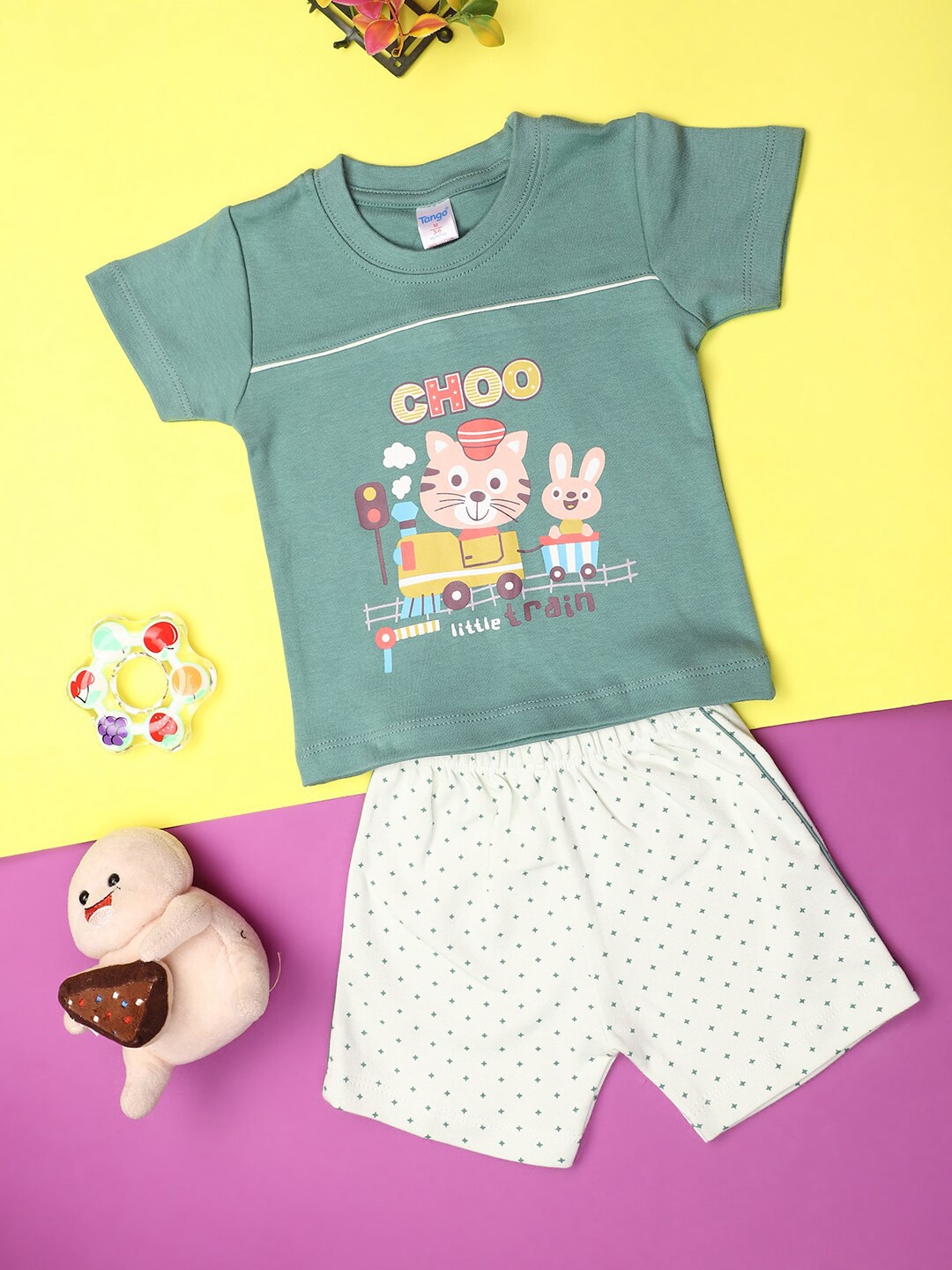 

V-Mart Kids Printed Pure Cotton T-shirt With Shorts, Green