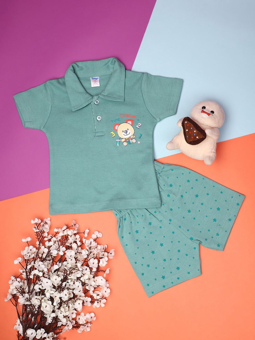 

V-Mart Infants Printed Pure Cotton T-Shirt With Shorts, Green