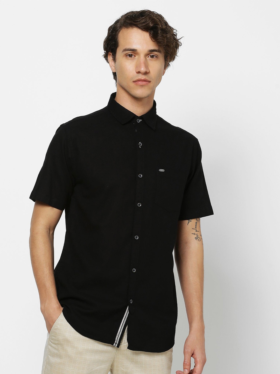 

Red Flame Regular Fit Short Sleeve Cotton Casual Shirt, Black