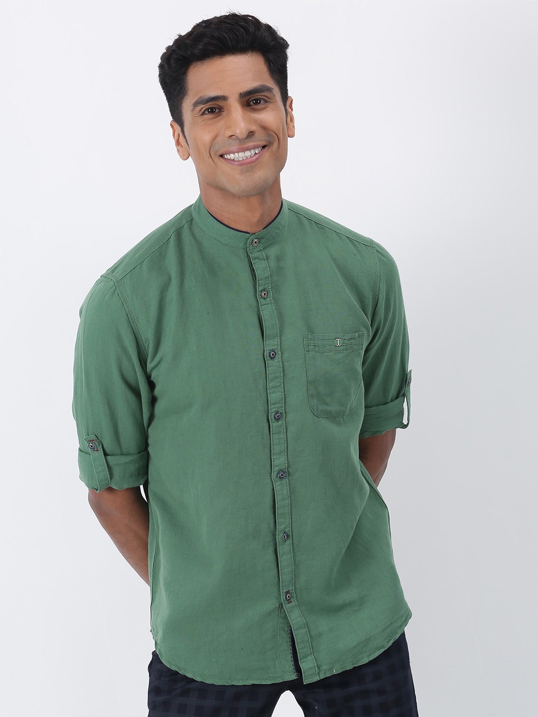 

Red Flame Roll-Up Sleeves Cotton Linen Casual Shirt, Green