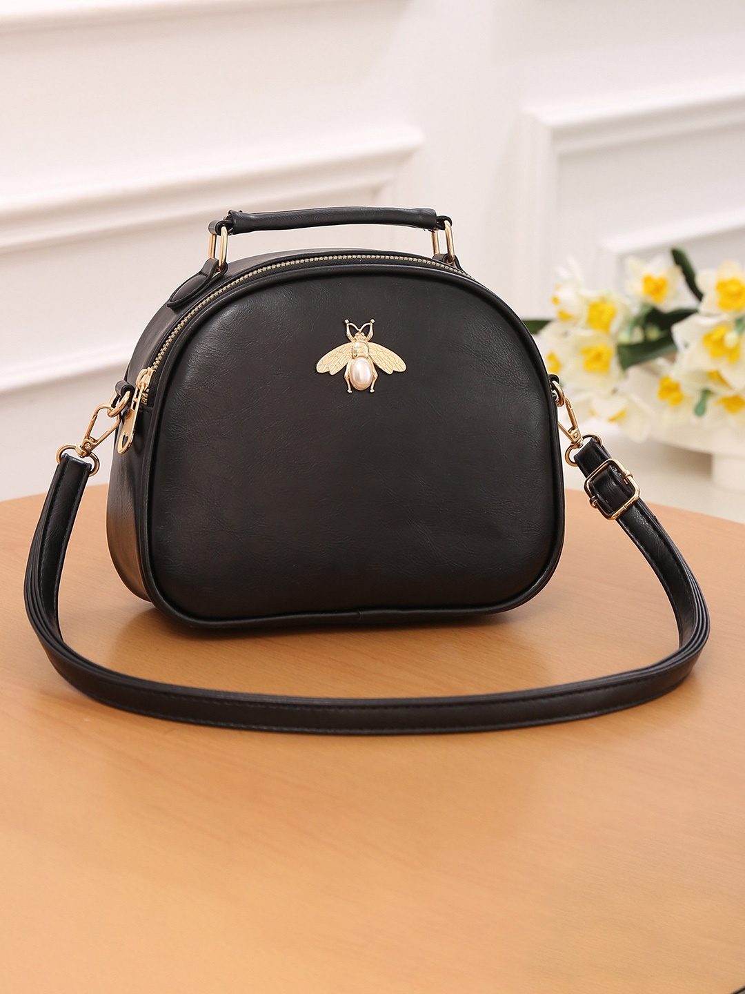 

Diva Dale PU Structured Sling Bag, Black