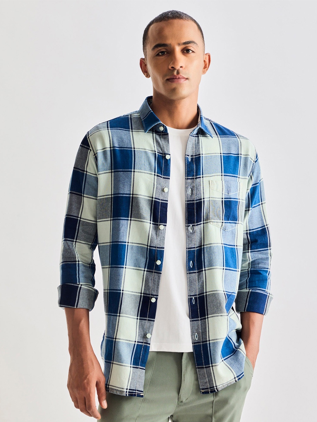 

Red Flame Men Opaque Checked Casual Shirt, Blue