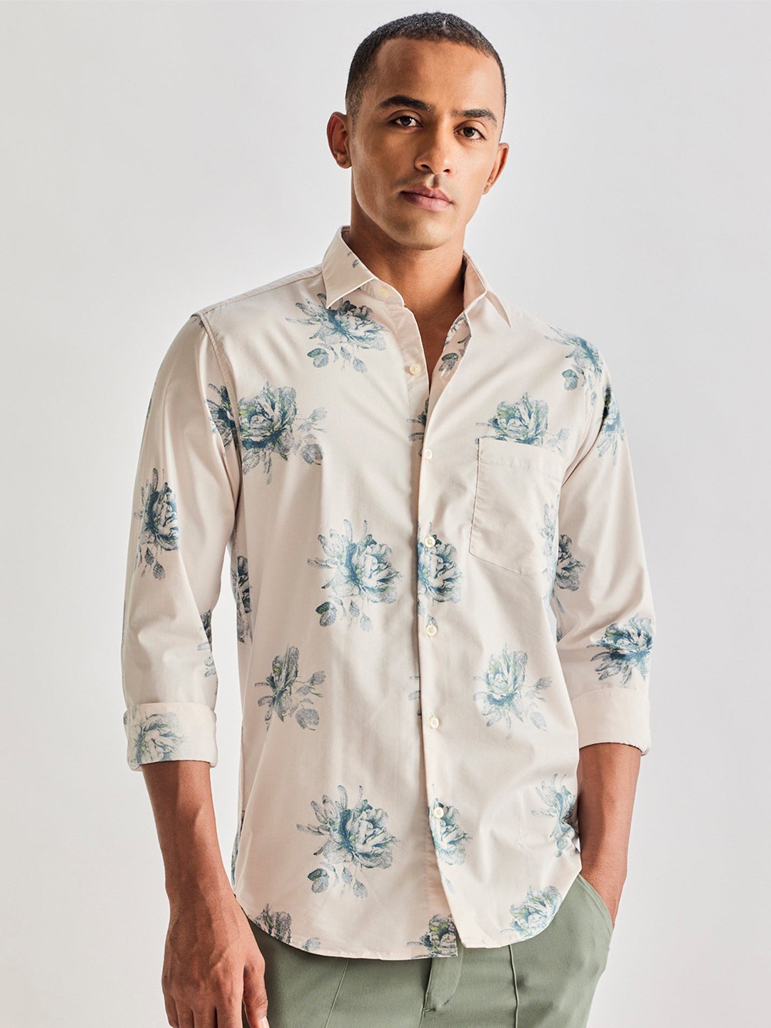 

Red Flame Men Floral Opaque Printed Casual Shirt, Cream