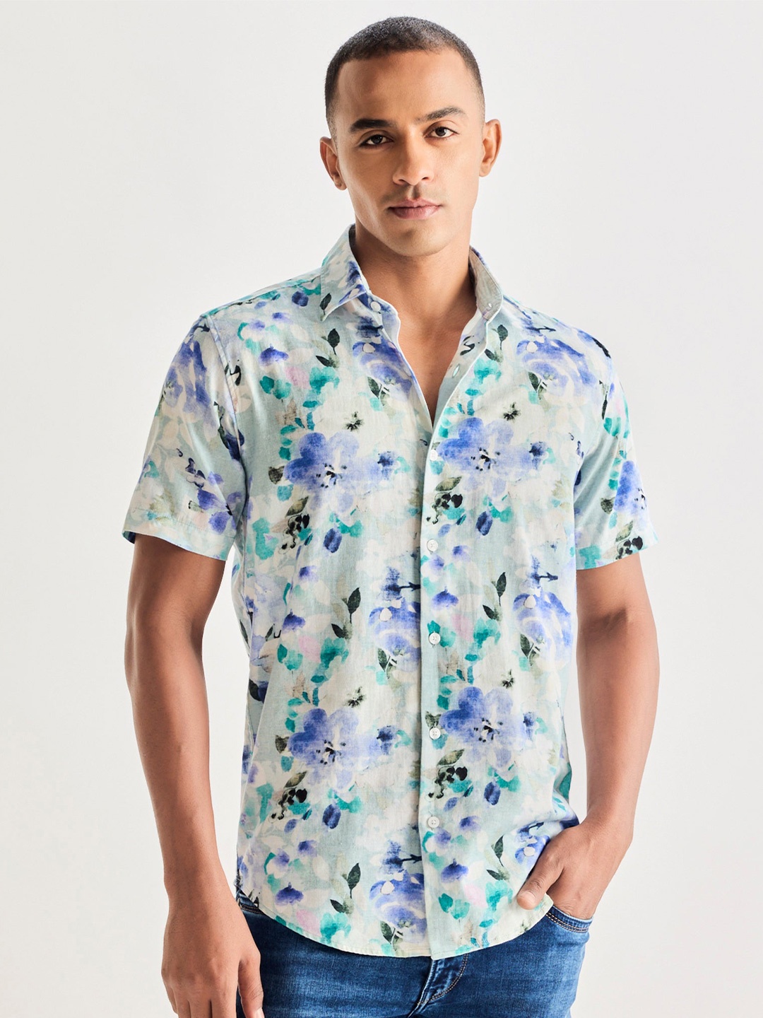 

Red Flame Men Floral Opaque Printed Casual Shirt, Blue