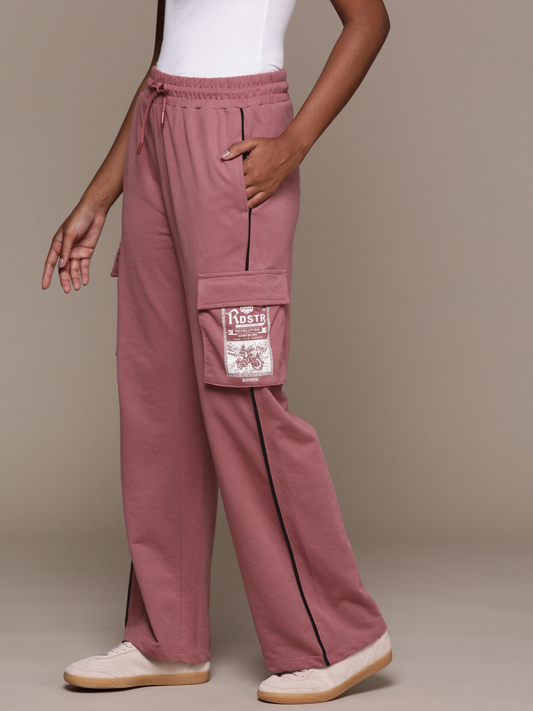 

The Roadster Lifestyle Co. Women Cargo Pockets Relax Track Pants, Rose