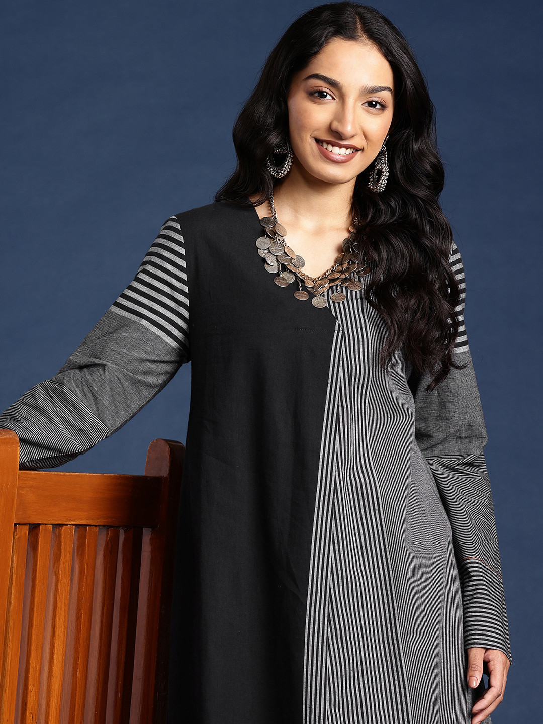 

Taavi Woven Legacy Striped Pure Cotton A-Line Kurta, Black