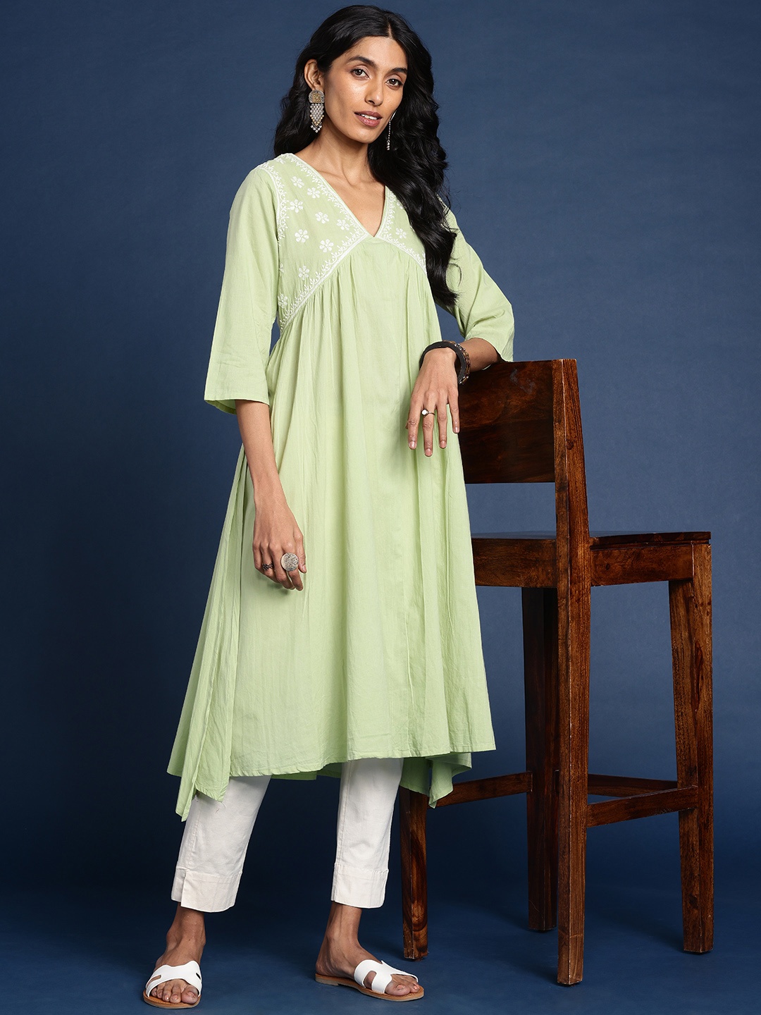 

Taavi Pure Cotton Ethnic Motifs Embroidered A-Line Chikankari Kurta, Green