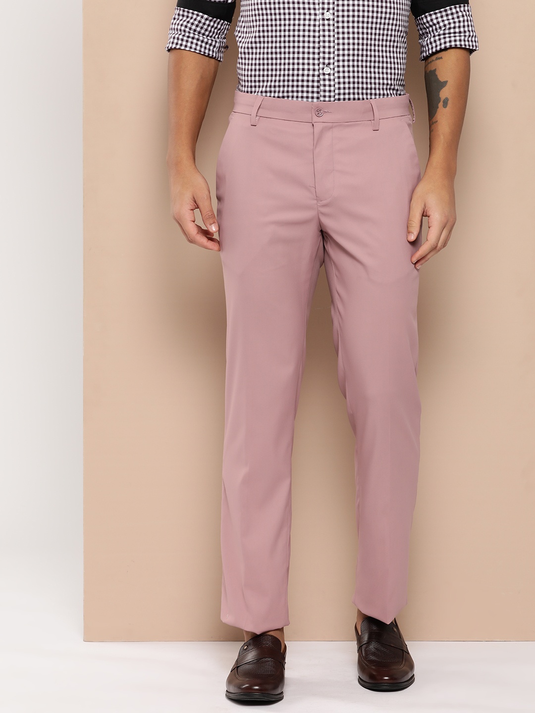 

INVICTUS Men Slim Fit Trousers, Mauve