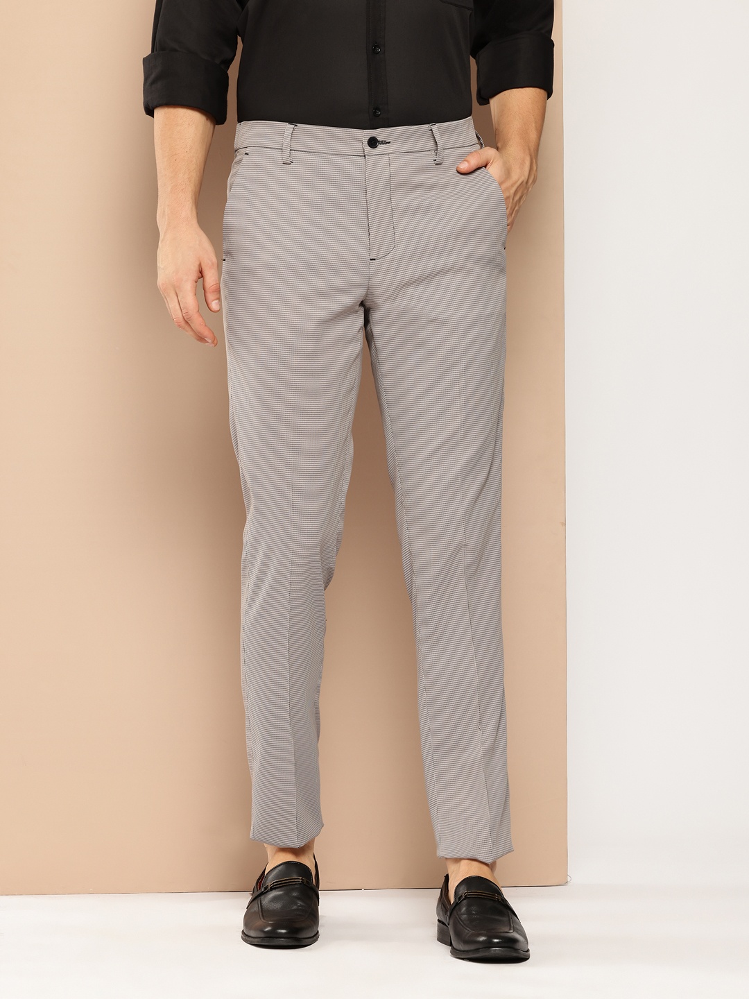 

INVICTUS Men Slim Fit Trousers, Black