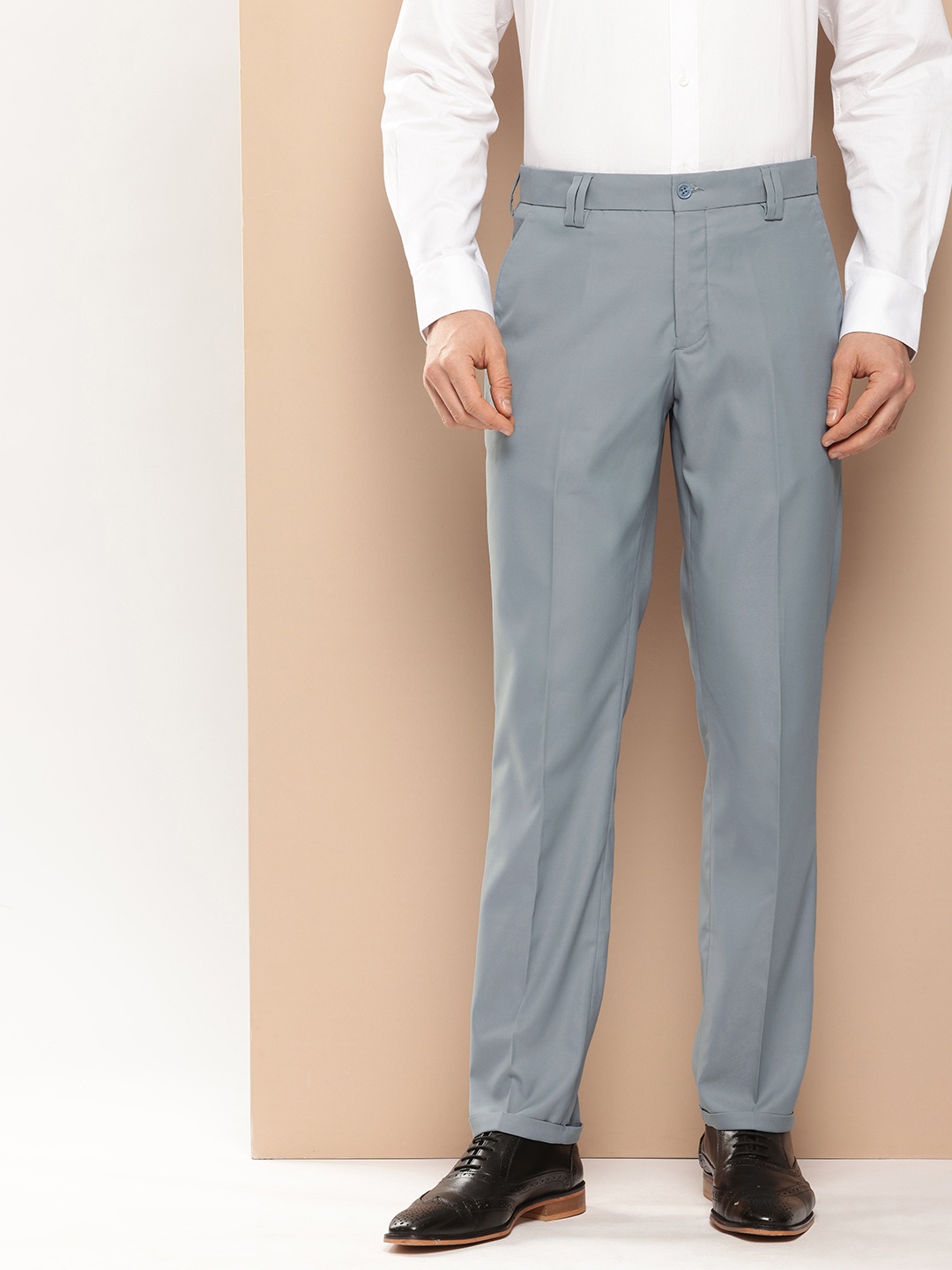 

INVICTUS Men Textured Slim Fit Formal Trousers, Grey