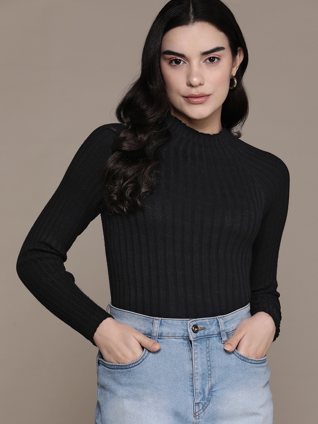 

Roadster Women Solid Pullover Sweater, Black