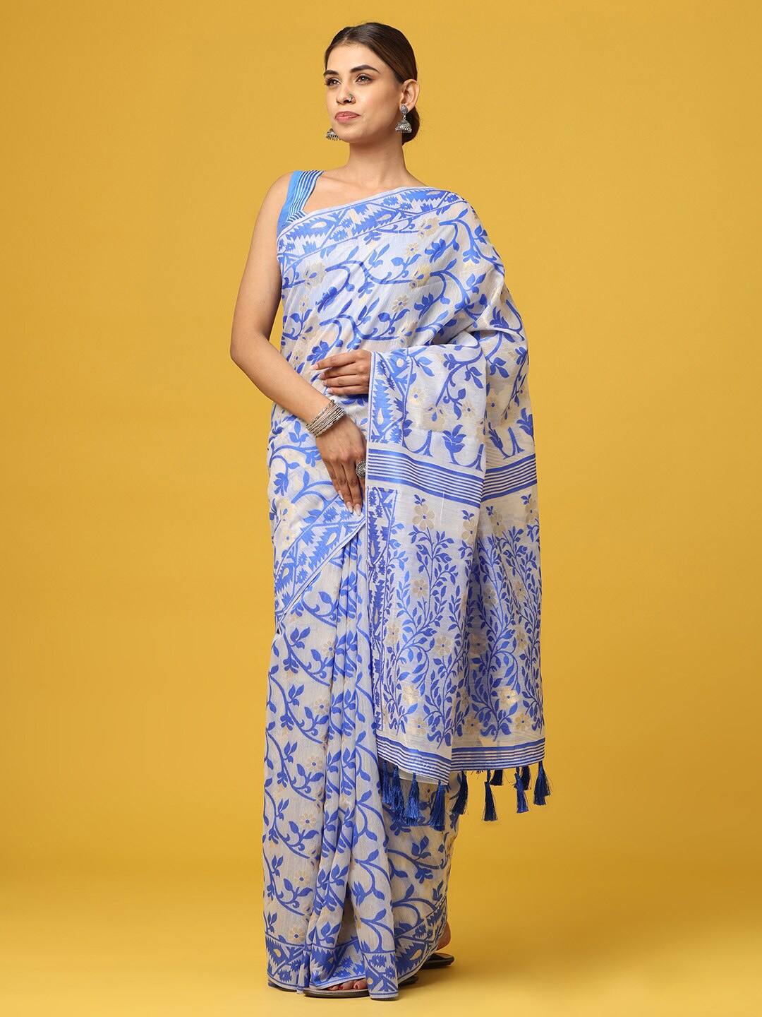 

PATLIPALLU Floral Woven Design Zari Silk Cotton Jamdani Saree, Cream