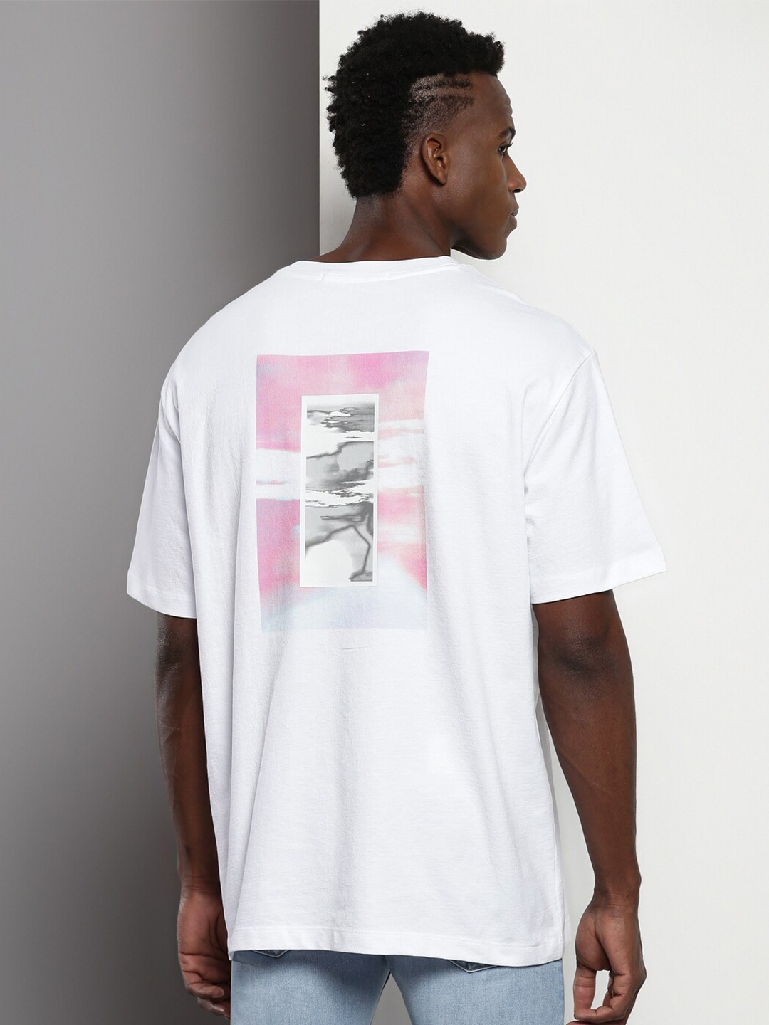 

Calvin Klein Jeans Brand Logo Printed Cotton Round Neck Relaxed Fit Applique Casual T-shirt, White
