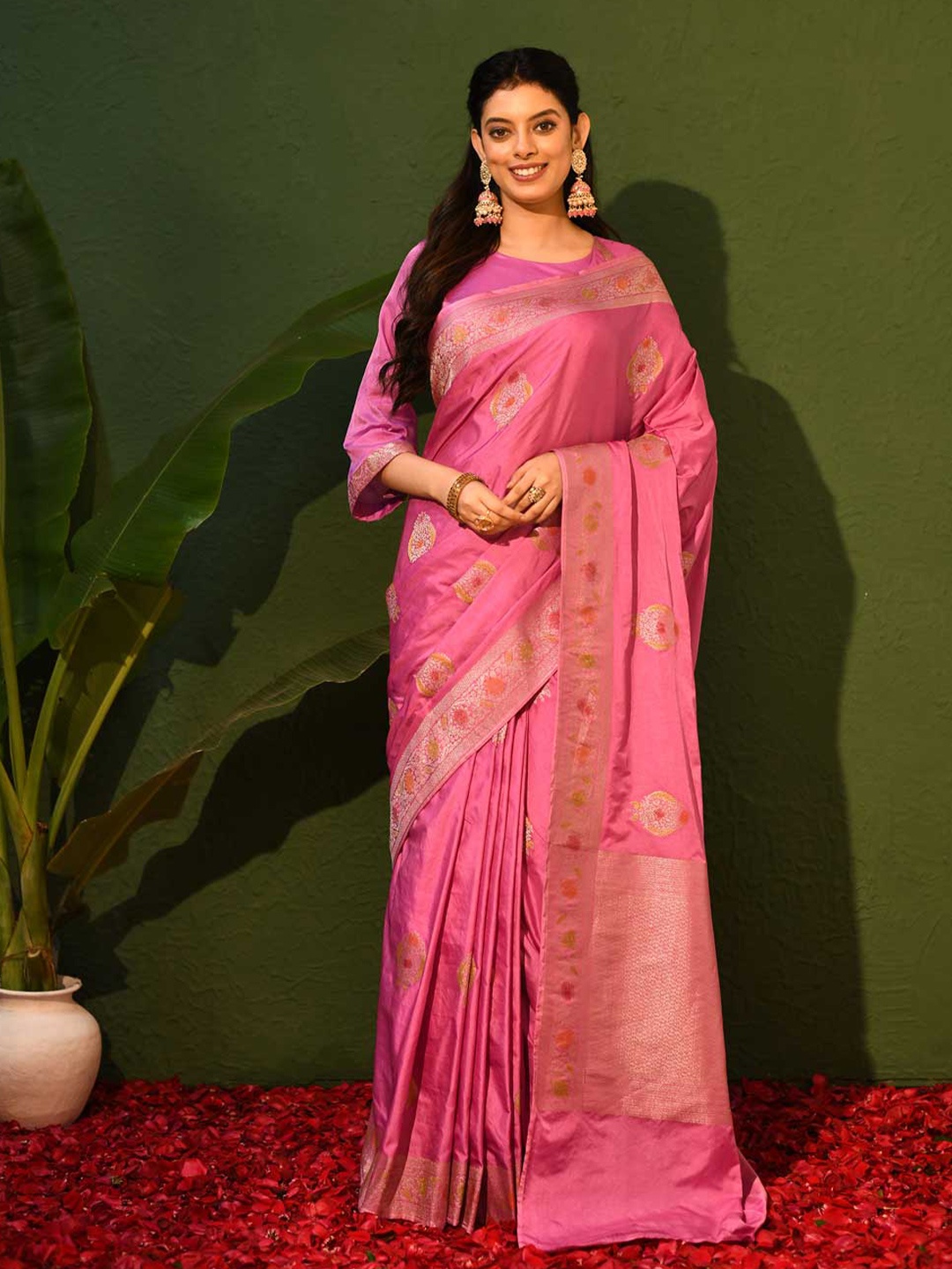 

Rasm by Muskaan Woven Design Zari Pure Silk Banarasi Saree, Pink