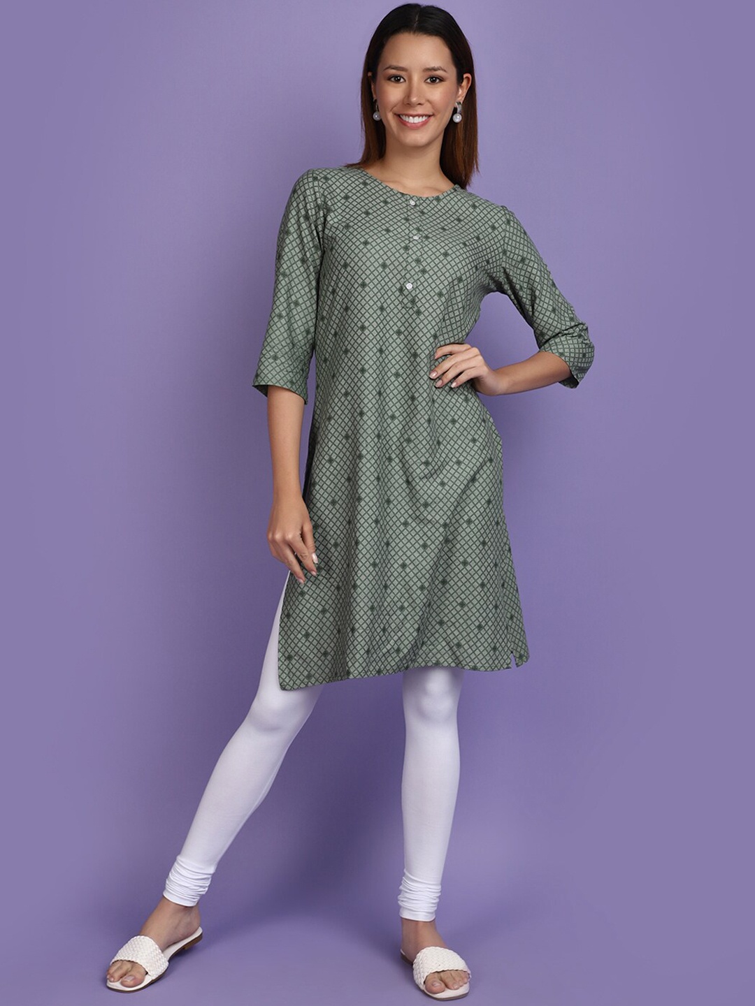 

V-Mart Ethnic Motifs Printed Round Neck Straight Kurta, Green