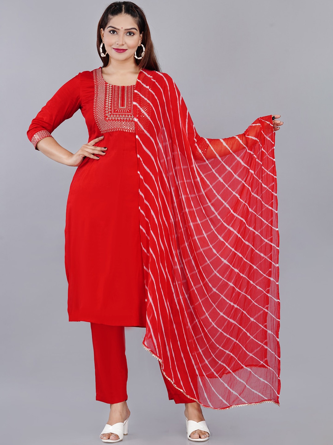 

SIDDHANAM Round Neck Yoke Design Regular Sequinned Kurta with Trousers & With Dupatta, Red