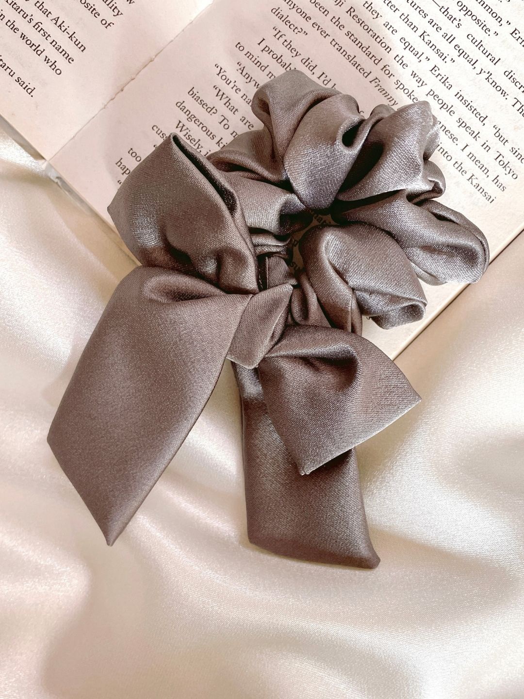 

Mueras Long Tail Silk Satin Scrunchies, Grey