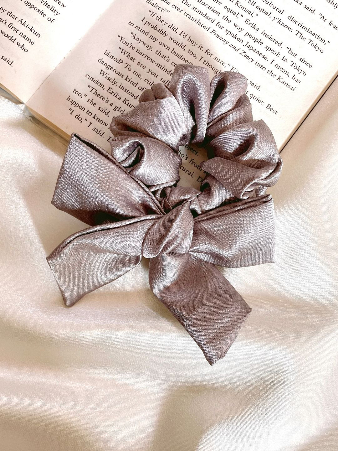 

Mueras Long Tail Satin Scrunchie, Brown