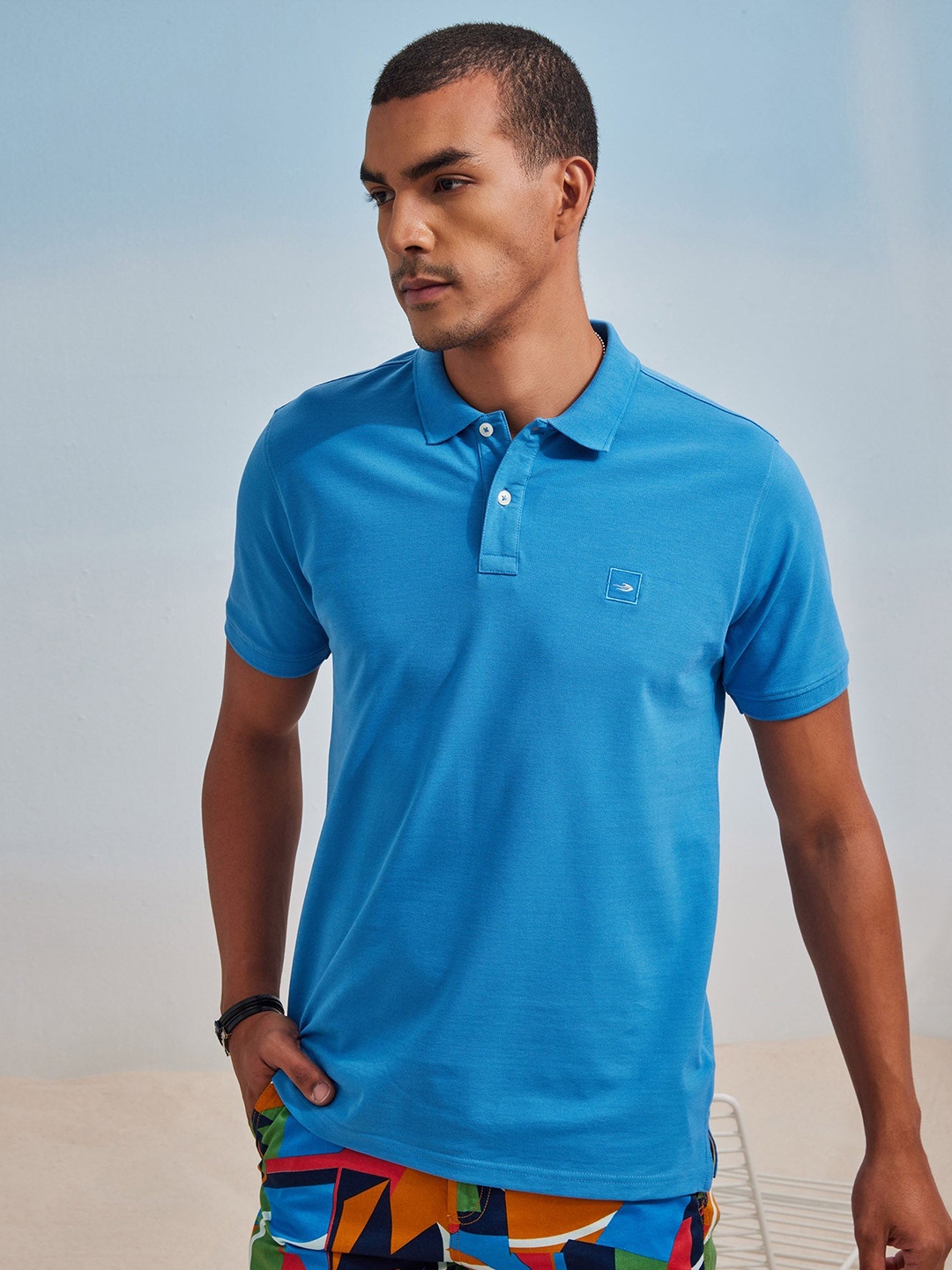 

Red Flame Men Polo Collar Applique T-shirt, Blue
