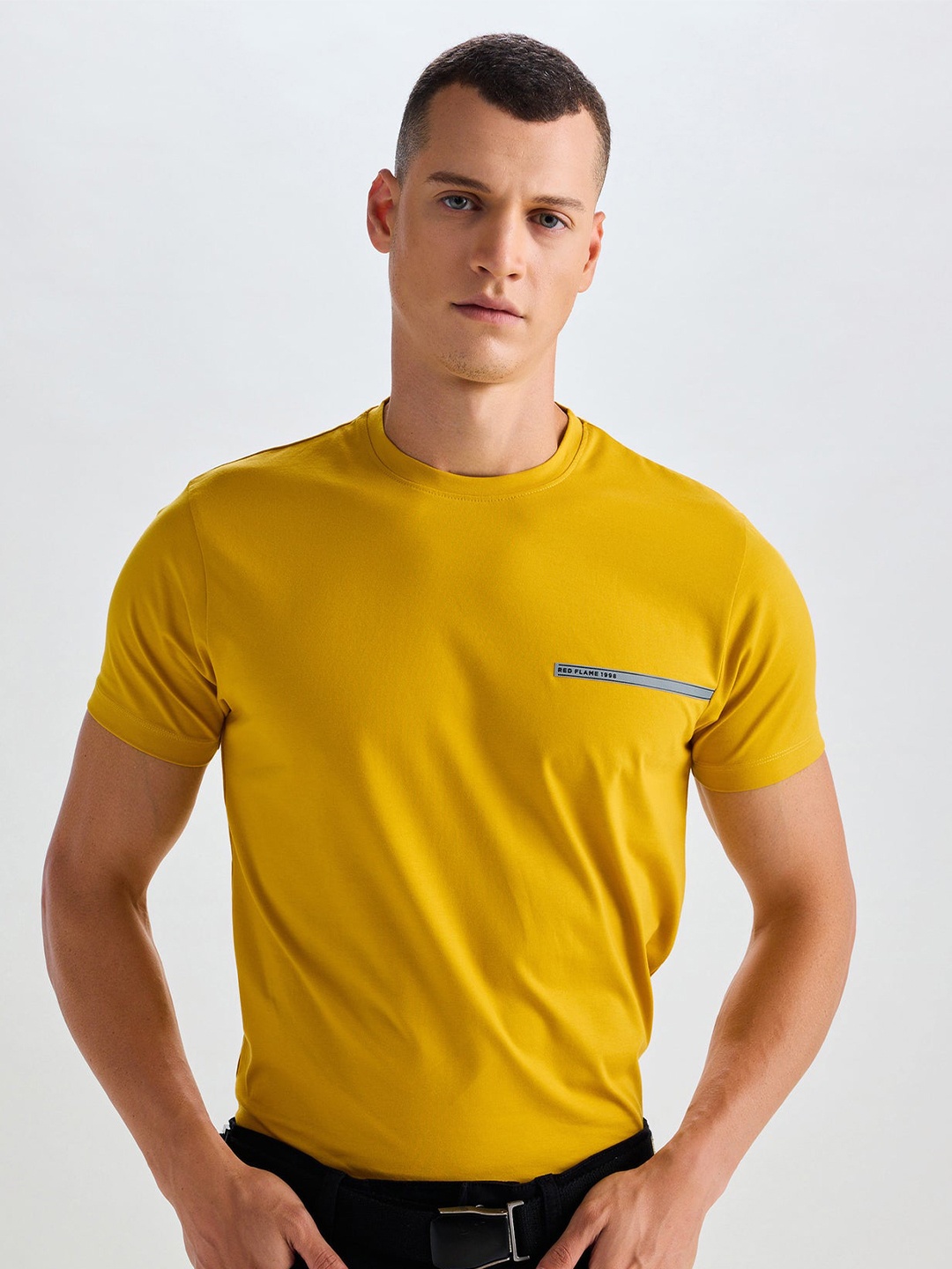 

Red Flame Men Pockets T-shirt, Yellow