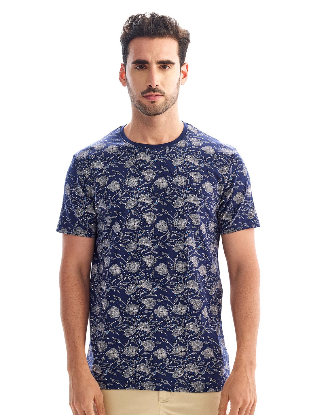 

Red Flame Men Floral Printed Pockets T-shirt, Navy blue