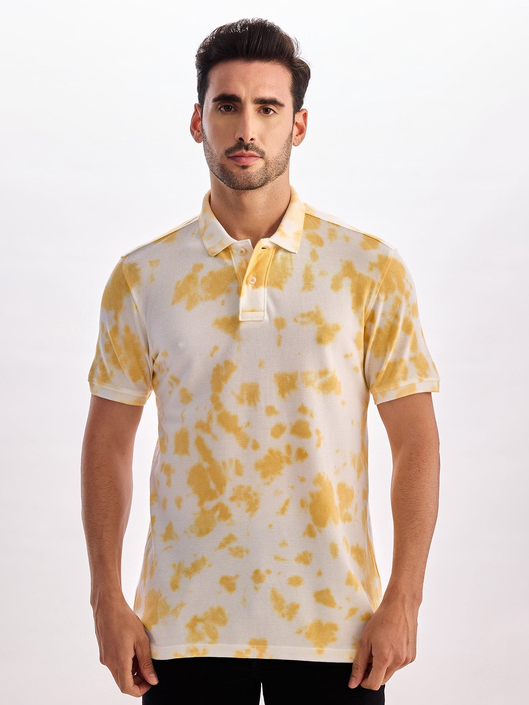 

Red Flame Men Printed T-shirt, Yellow