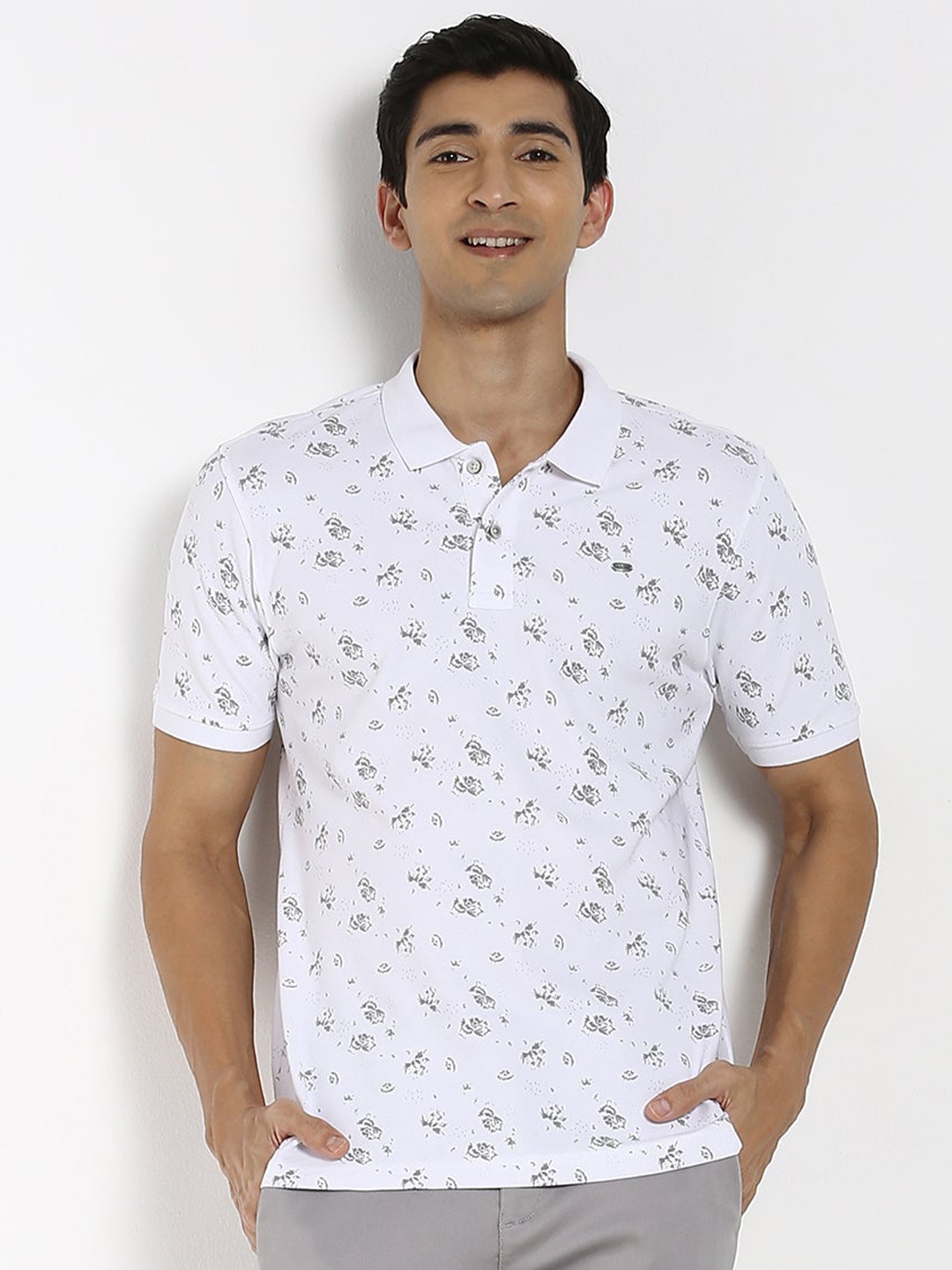

Red Flame Printed Polo Collar Short Sleeves Cotton T-shirt, White