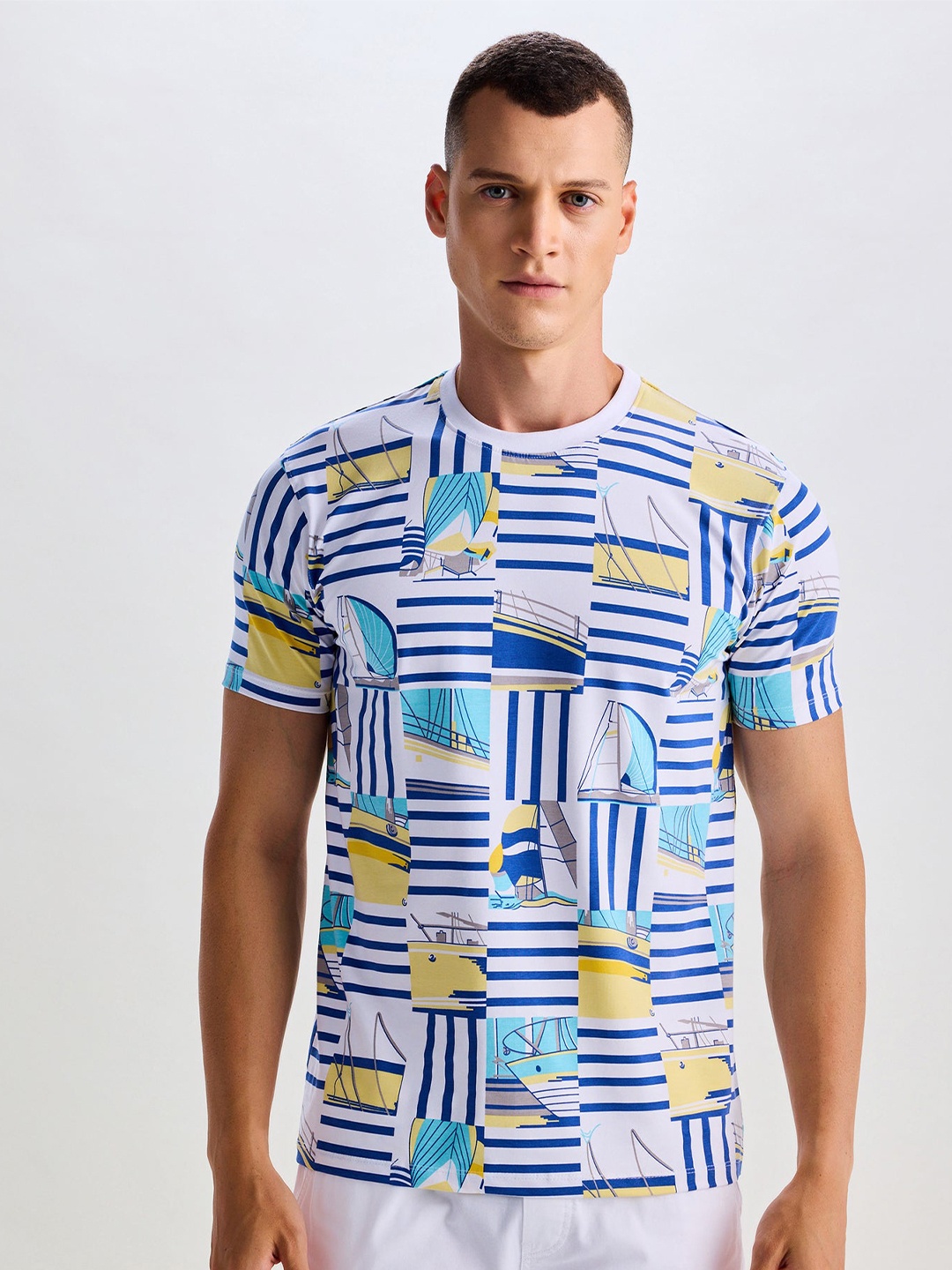 

Red Flame Men Typography Printed Tropical Pockets T-shirt, White