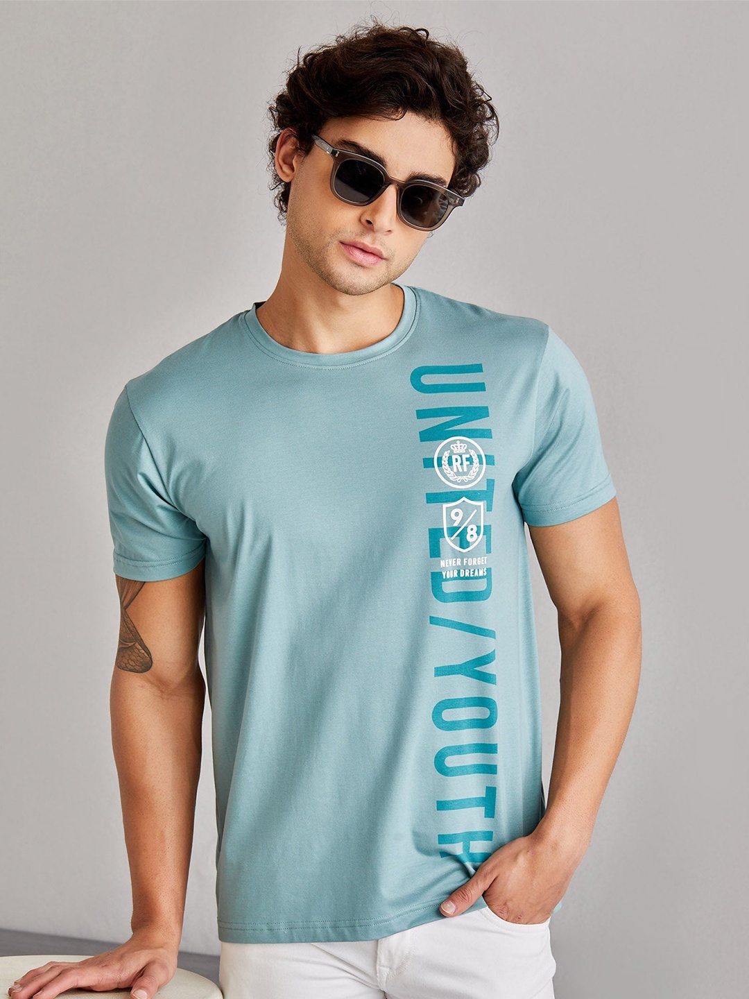 

Red Flame Men Typography Printed Applique T-shirt, Green