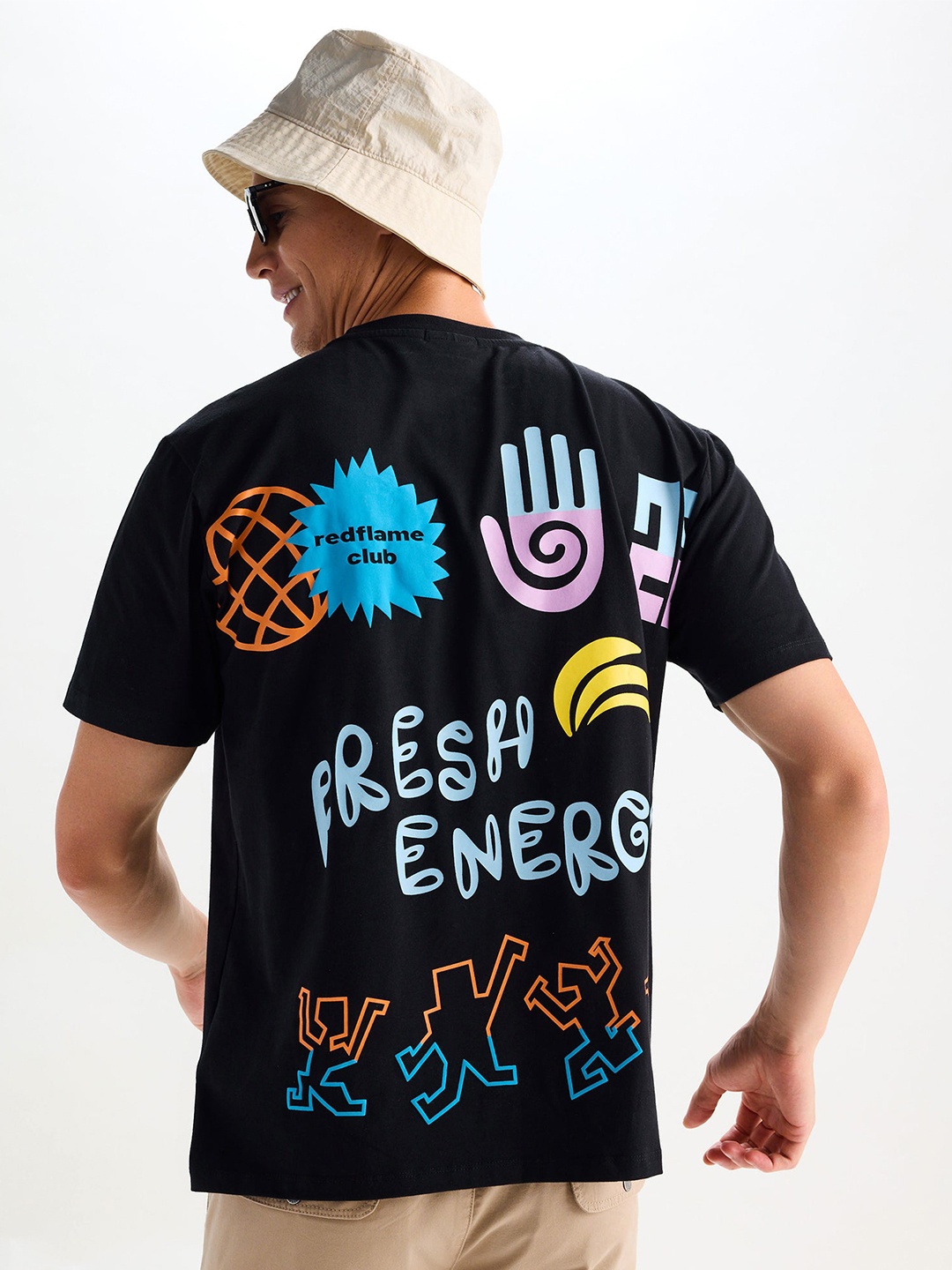 

Red Flame Men Typography Printed Applique T-shirt, Black