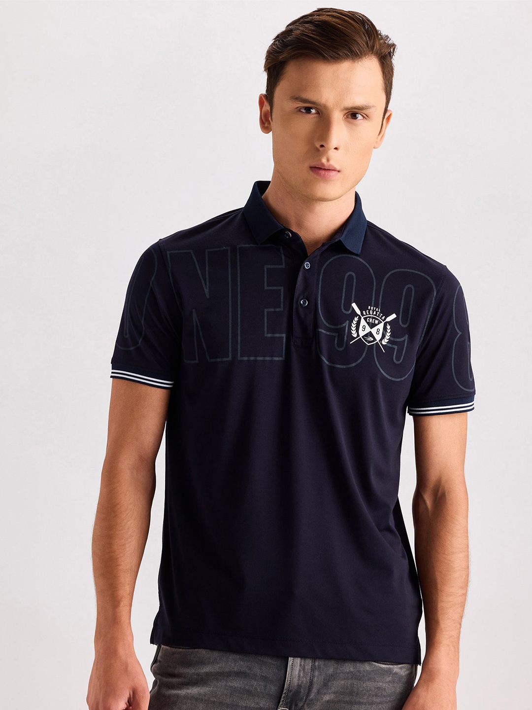 

Red Flame Men Polo Collar Applique T-shirt, Navy blue