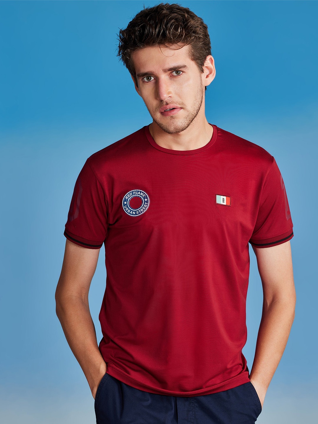 

Red Flame Men Mandarin Collar Applique T-shirt, Maroon