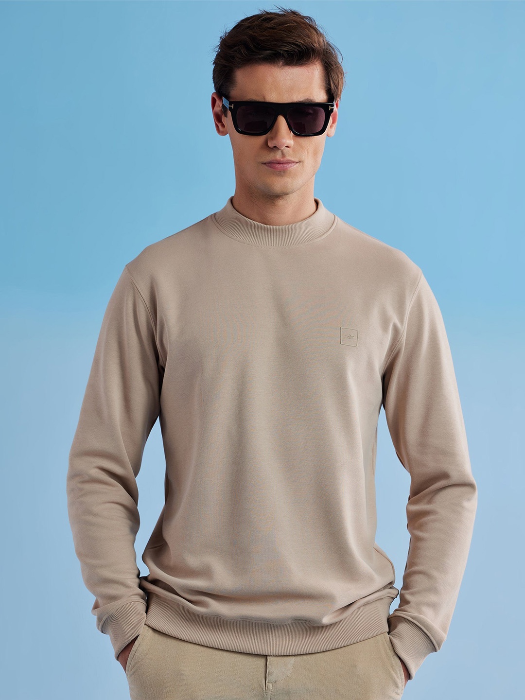 

Red Flame Men Sweatshirt, Cream