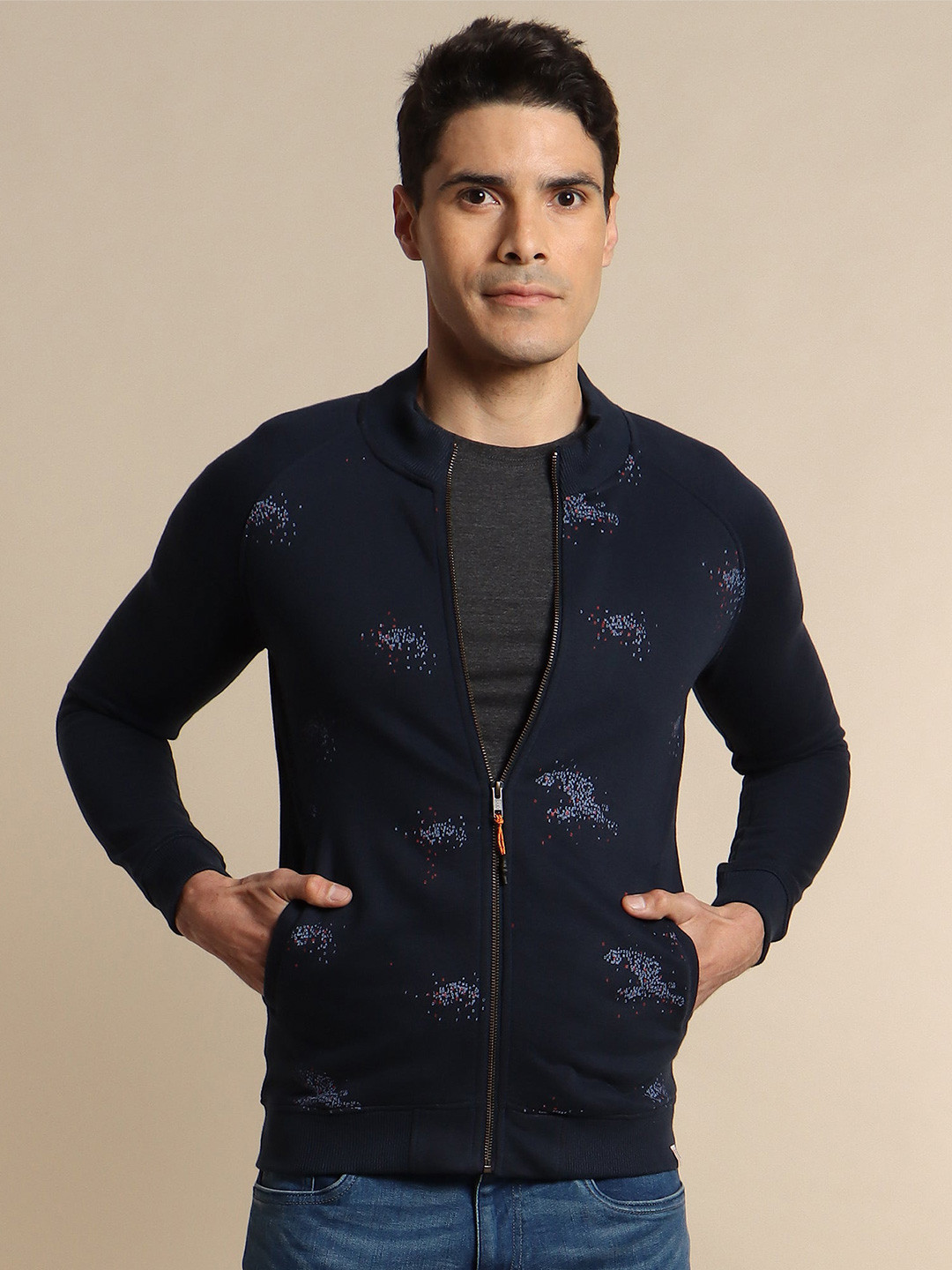 

Red Flame Abstract Printed Mock Collar Sweatshirt, Navy blue