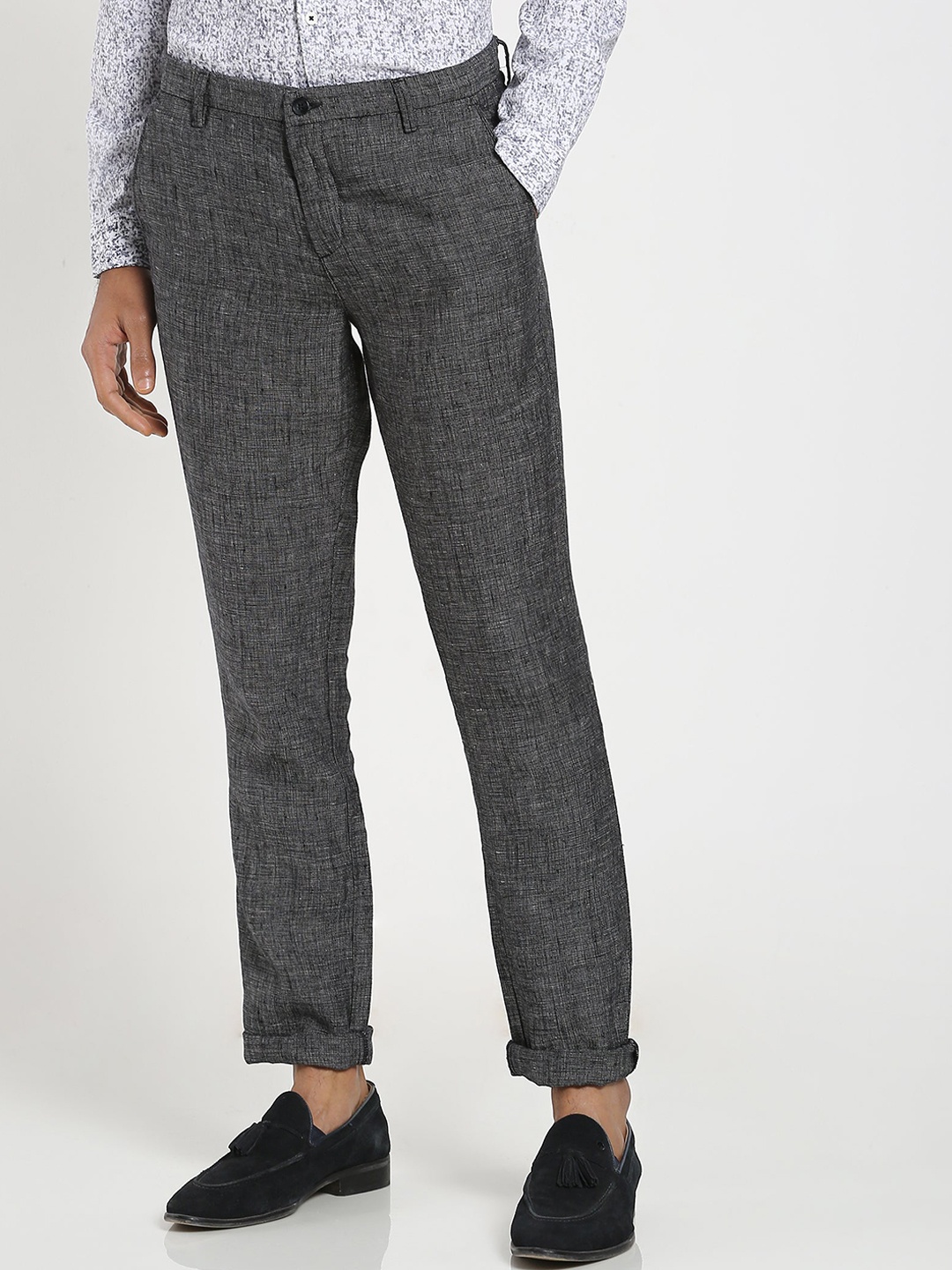 

Stori Men Textured Stretchable Mid-Rise Slim Fit Regular Trouser, Black