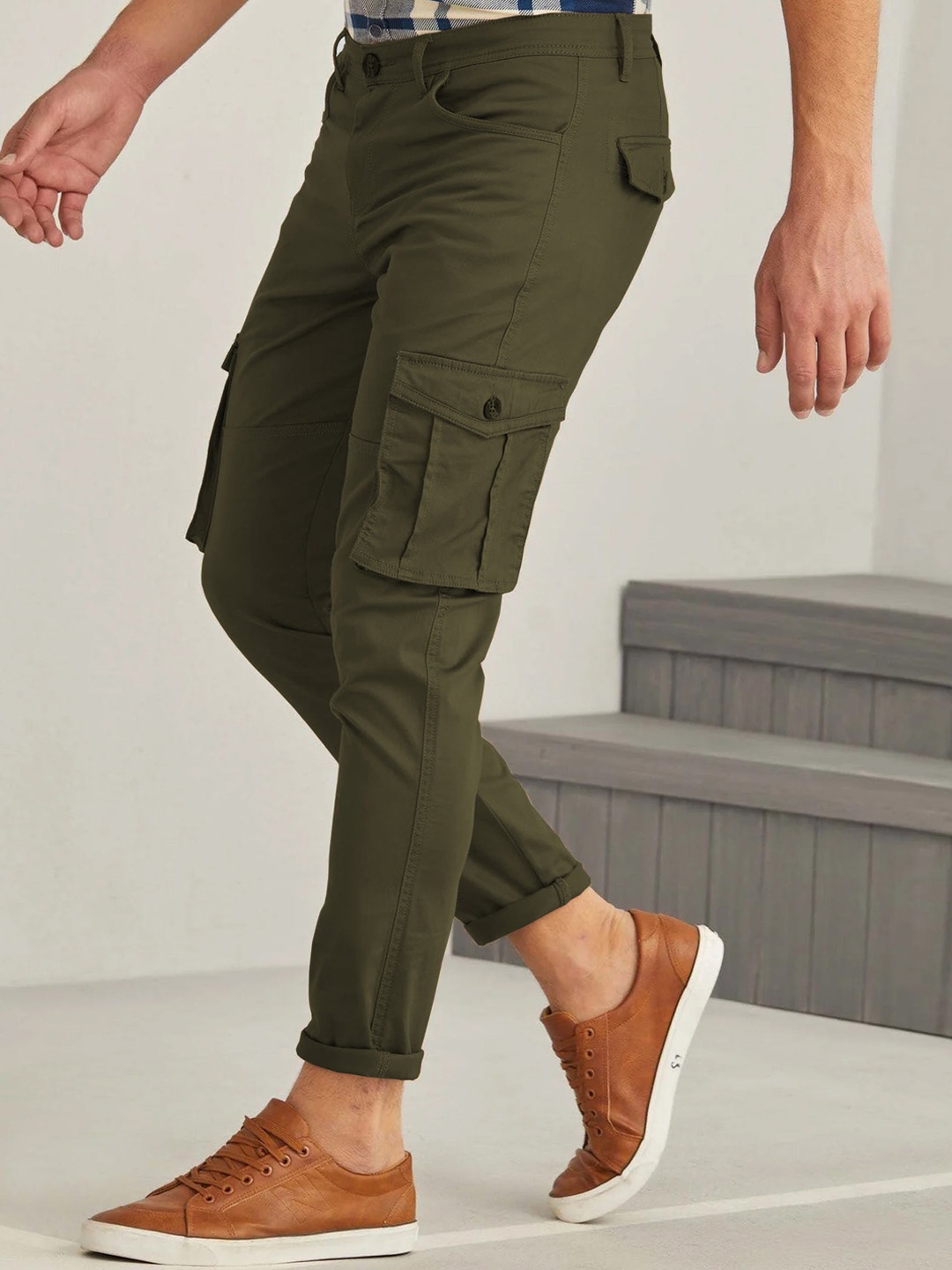 

Red Flame Men Cotton Cargos Trousers, Green