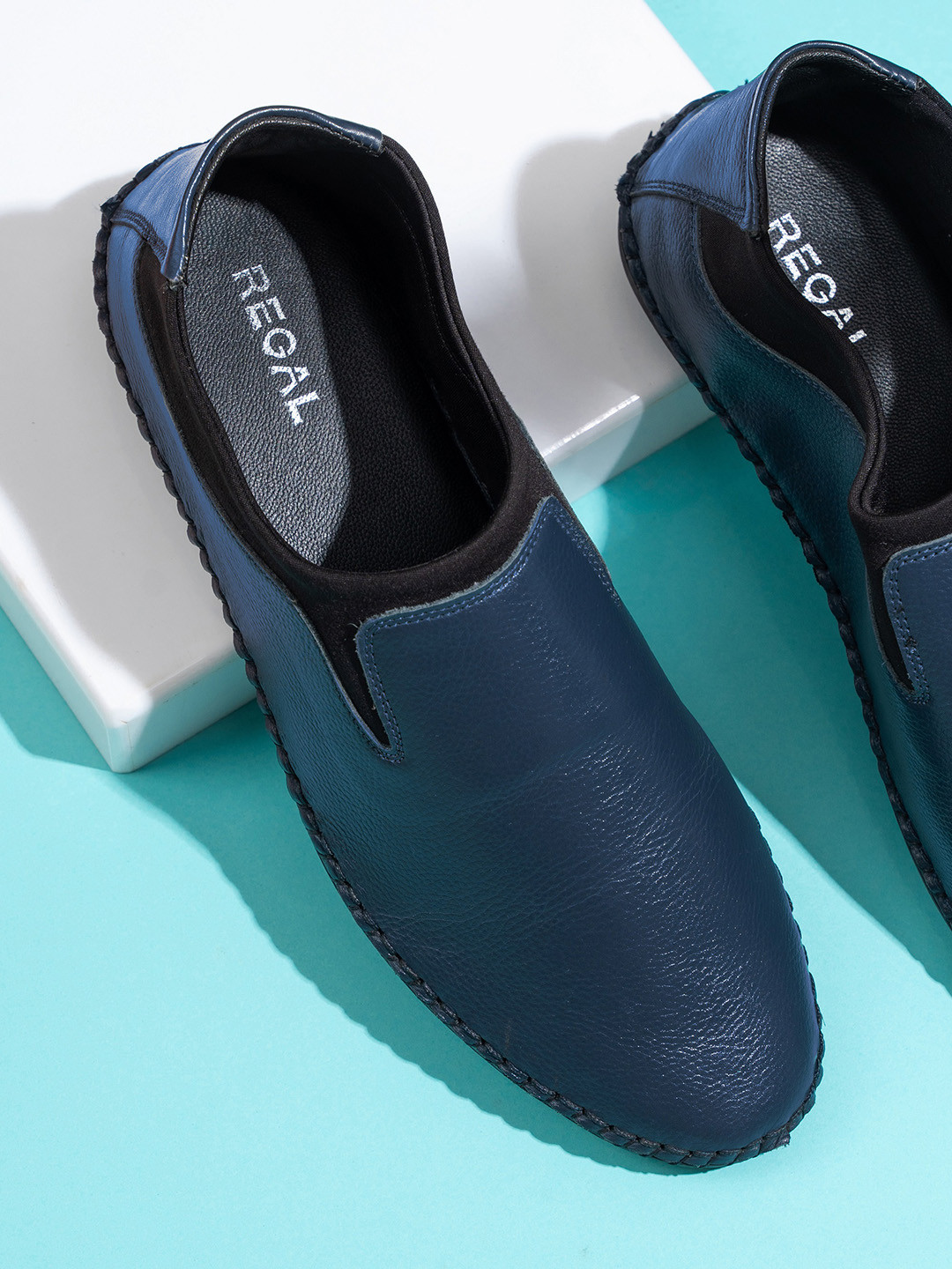 

Regal Men Round Toe Lightweight Leather Loafers, Navy blue